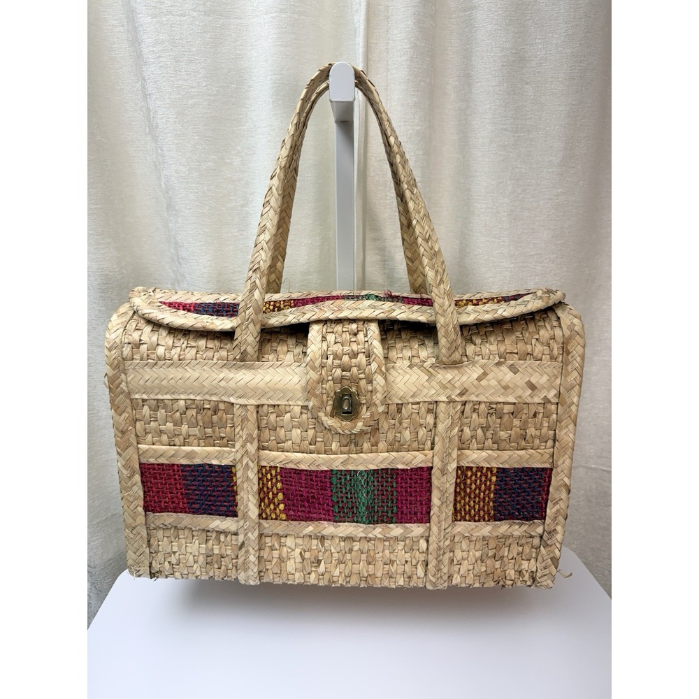 Large Straw Tote Picnic Basket Beach Bag w/Turn Lock  & Colorful Weave (Mexico)